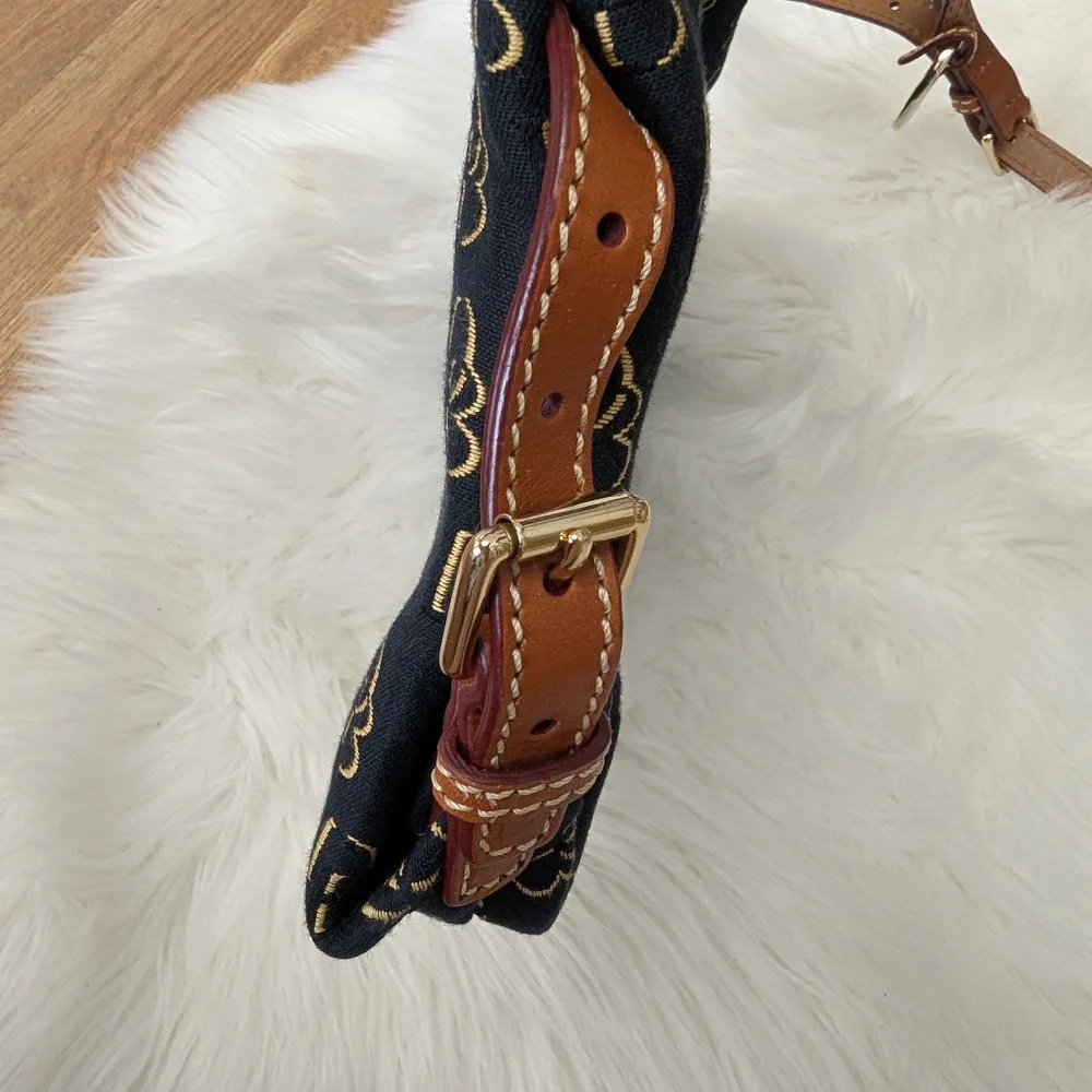 Dooney And Bourke Gretta Hobo Thin Signature Print Black